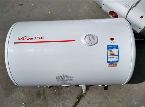 �����߿ڟ�ˮ����ж��ϴ�r��_24С�r����