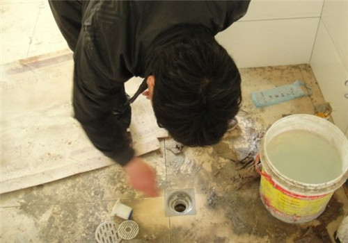 �V�����ڹܵ���ͨ��ˮ�r��_���I(y��)����(w��)