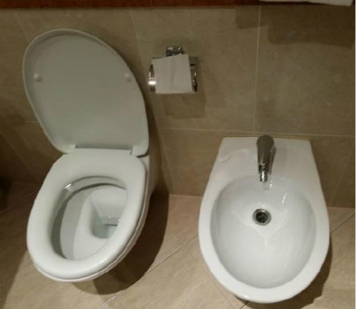 ����������ͨ�ܵ��RͰ���M�r��_�S�r���T