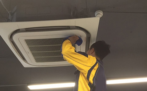 ����犘Ǹ���ϴ���{(di��o)��˾_30������T